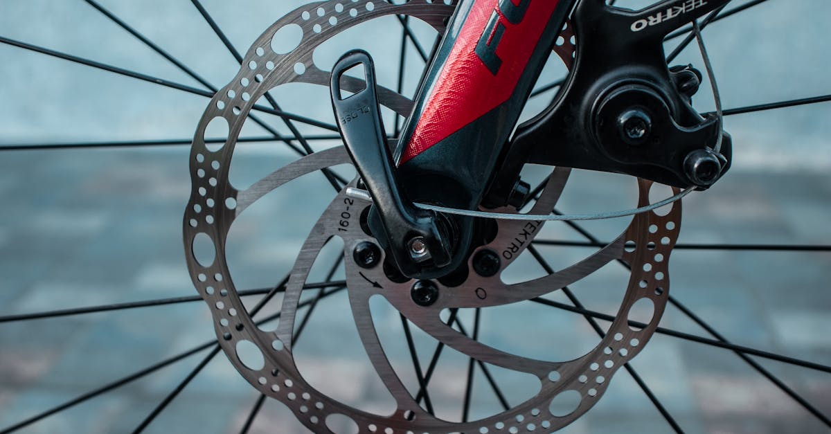 découvrez nos disques de frein de haute qualité pour une performance optimale et une sécurité renforcée lors de vos freinages.