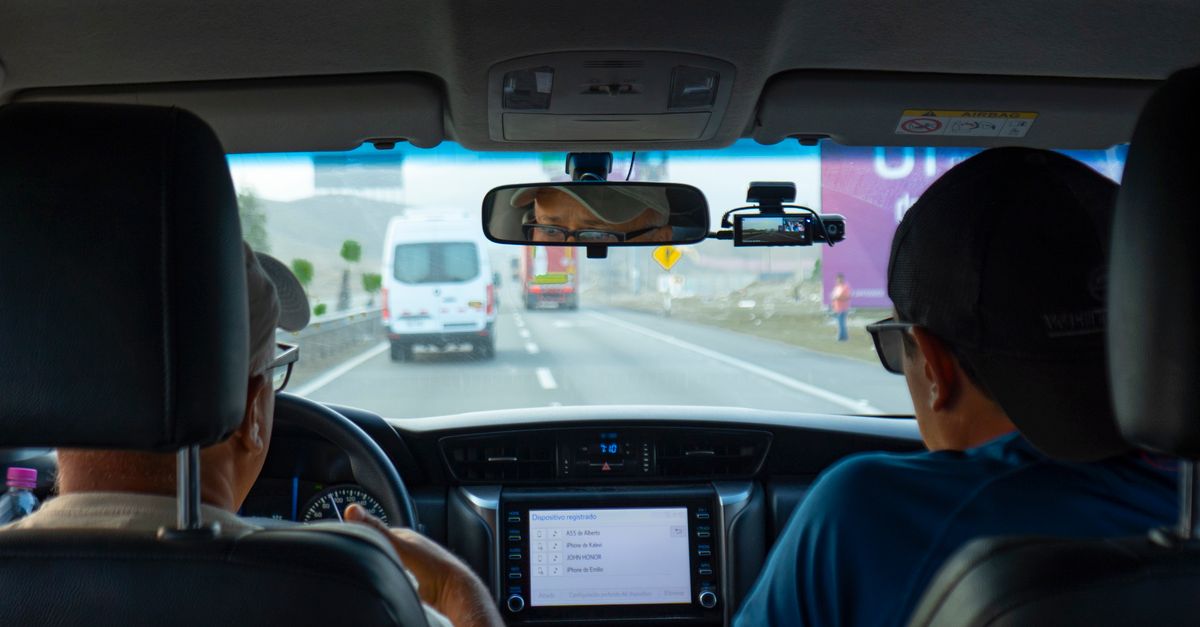 découvrez notre sélection de dashcams pour une sécurité optimale sur la route. enregistrez vos trajets en vidéo et protégez-vous en cas d'incident.