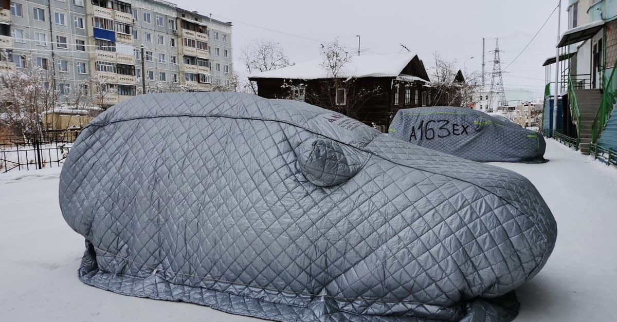 découvrez comment les voitures électriques performent par temps froid, les impacts sur l'autonomie et les astuces pour optimiser leur utilisation en hiver.