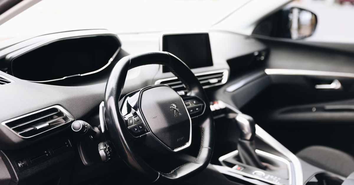 découvrez le peugeot partner, le véhicule utilitaire polyvalent alliant confort, robustesse et technologie pour répondre à tous vos besoins professionnels et personnels.