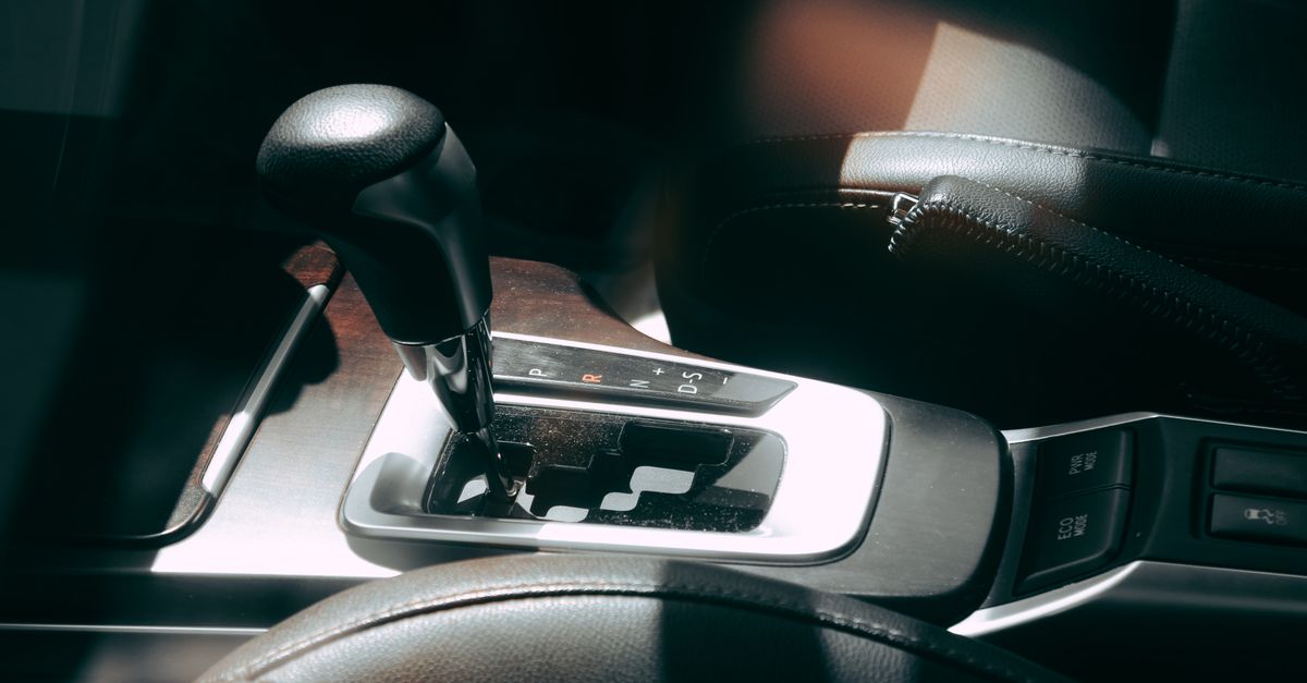 découvrez les principales causes des problèmes de transmission et comment les diagnostiquer pour assurer le bon fonctionnement de votre véhicule.